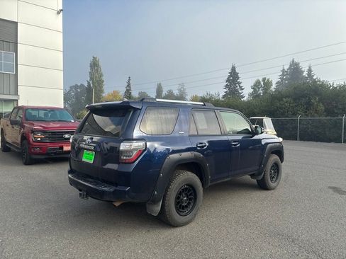Used 2019 Toyota 4Runner SR5 Premium w/ Wilderness Package AWD/4WD image 38