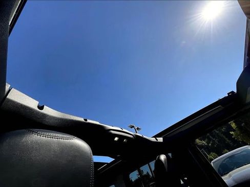 New 2025 Jeep Wrangler Unlimited Rubicon 392 image 24