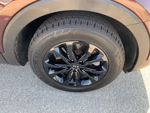 Used 2020 Kia Telluride LX AWD/4WD image 12