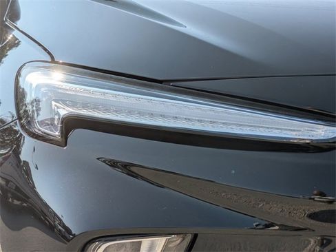 Used 2024 Buick Encore GX Avenir image 9