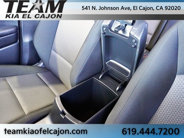 Certified 2025 Kia Soul LX w/ LX Technology Package FWD image 32