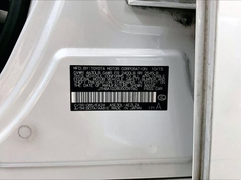 Used 2016 Lexus IS 200t w/ Navigation System Package image 32