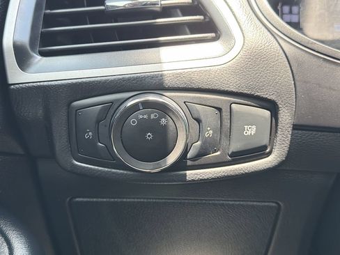 Used 2023 Ford Edge SEL w/ Sport Appearance Package AWD/4WD image 25