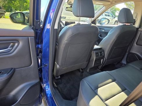 Used 2023 Nissan Rogue SL AWD/4WD image 18