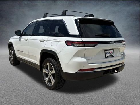 Used 2023 Jeep Grand Cherokee Limited AWD/4WD image 7