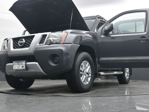 Used 2015 Nissan Xterra S image 41