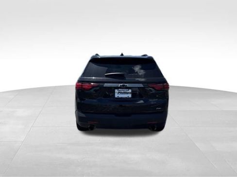 Used 2023 Chevrolet Traverse RS FWD image 11
