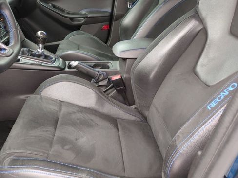 Used 2017 Ford Focus RS image 16