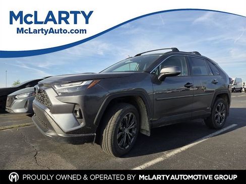 Used 2023 Toyota RAV4 XLE Premium image 1