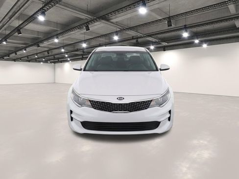 Used 2018 Kia Optima EX FWD image 5