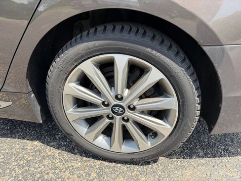 Used 2016 Hyundai Sonata Limited w/ Option Group 05 FWD image 30