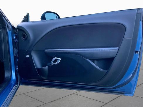 Used 2023 Dodge Challenger R/T w/ Blacktop Package RWD image 18