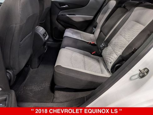 Used 2018 Chevrolet Equinox LS FWD image 27