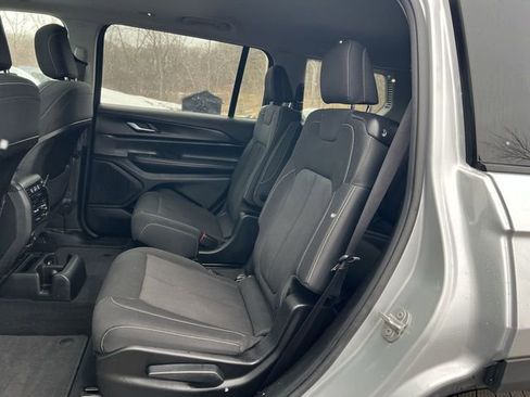 Used 2023 Jeep Grand Cherokee L Laredo w/ Luxury Tech Group I AWD/4WD image 17