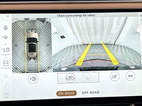 New 2026 Land Rover Range Rover SE image 16