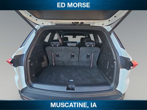 Used 2025 Buick Enclave Preferred image 18