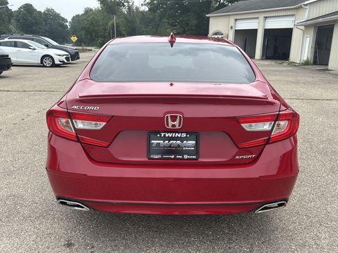 Used 2019 Honda Accord Sport image 4