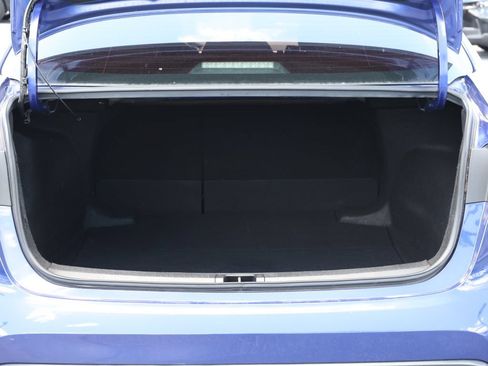 Used 2022 Toyota Corolla SE FWD image 8