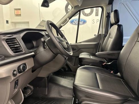 New 2026 Ford Transit 250 148 Medium Roof image 15