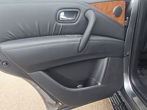 Used 2024 Nissan Armada SL w/ Captain's Chairs Package image 40