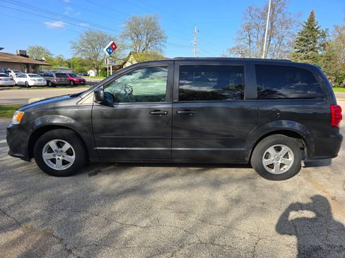Used 2012 Dodge Grand Caravan SXT FWD image 5