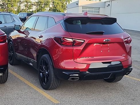 Used 2021 Chevrolet Blazer RS w/ Enhanced Convenience Package AWD/4WD image 2