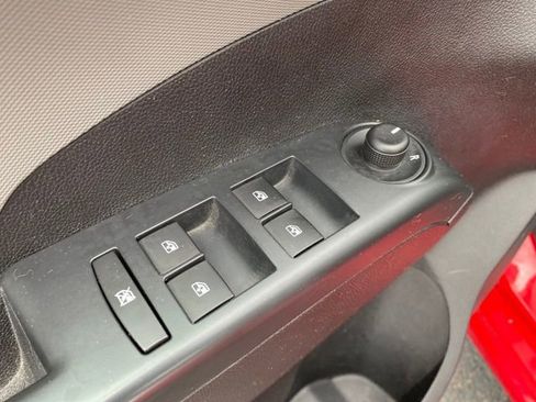 Certified 2015 Chevrolet Sonic LT image 27