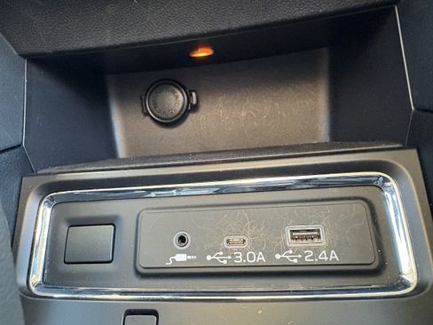 Certified 2024 Subaru Ascent Premium w/ Convenience Package image 23