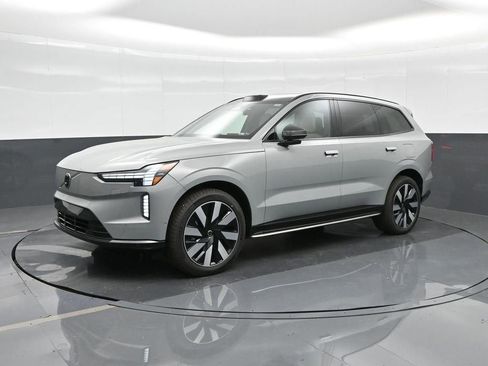 New 2025 Volvo EX90 Plus AWD/4WD image 6