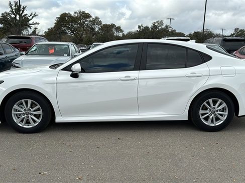 New 2026 Toyota Camry LE image 4