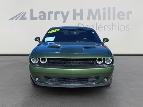 Used 2018 Dodge Challenger R/T Plus image 8
