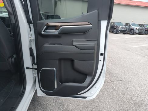 Used 2025 GMC Sierra 1500 Elevation AWD/4WD image 28