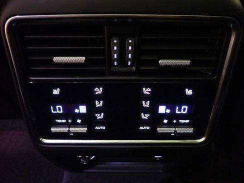 Used 2023 Porsche Cayenne GTS image 19