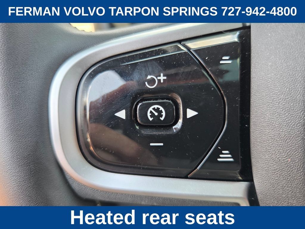 New 2026 Volvo XC90 B6 Plus w/ Protection Package Premier AWD/4WD image 32