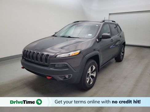 Used 2017 Jeep Cherokee Trailhawk w/ Cold Weather Group AWD/4WD image 1