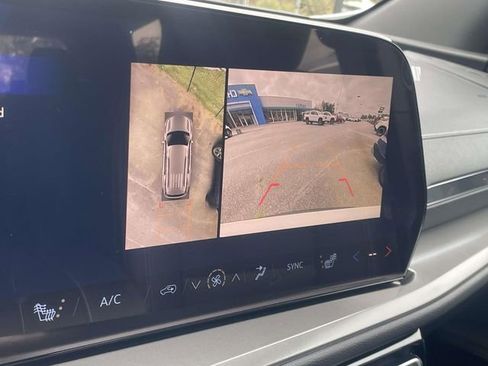 New 2026 Chevrolet Traverse LT w/ Midnight/Sport Edition image 10