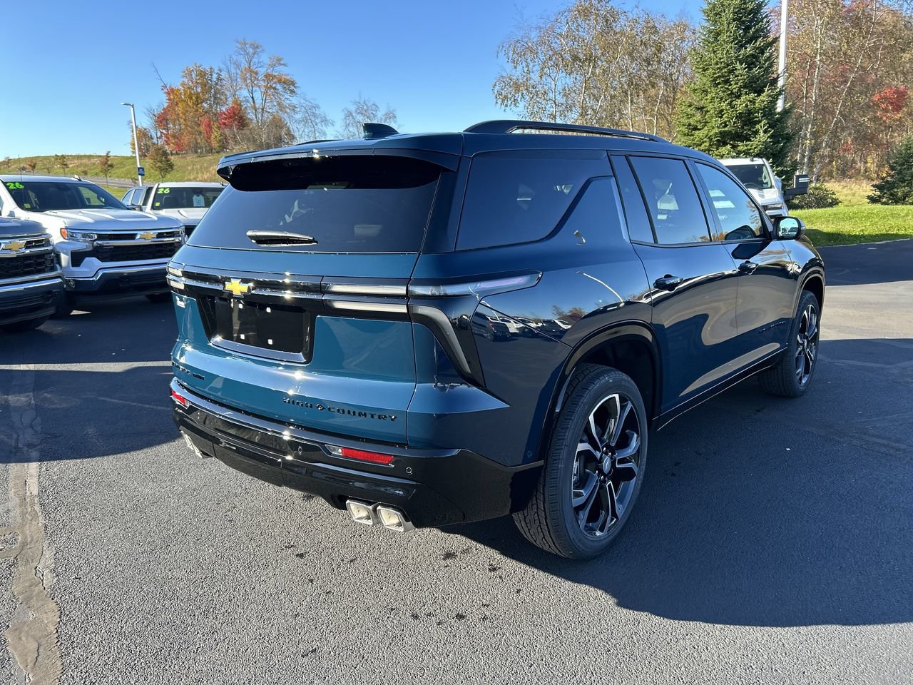 New 2027 Chevrolet Traverse High Country w/ LPO, Floor Liner Package AWD/4WD image 7