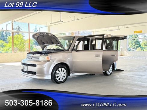 Used 2005 Scion xB FWD image 29