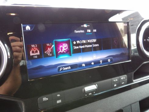Used 2025 Mercedes-Benz Sprinter 2500 image 17