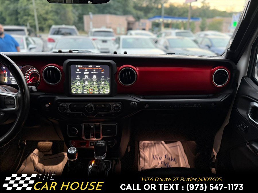 Used 2018 Jeep Wrangler Unlimited Rubicon AWD/4WD image 25
