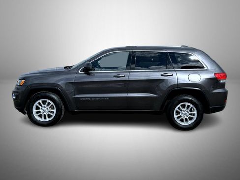 Used 2018 Jeep Grand Cherokee Laredo AWD/4WD image 4