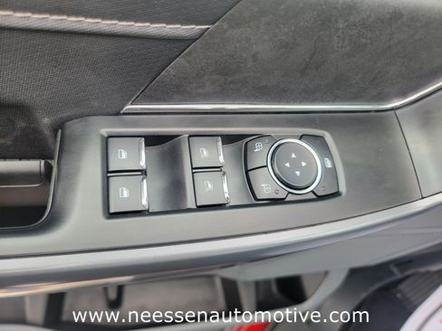 Used 2025 Ford F150 XLT w/ Equipment Group 301A Standard image 16