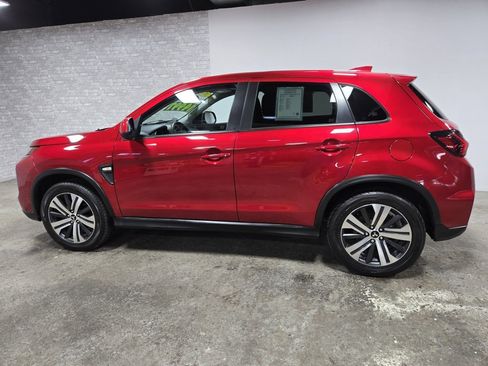 Used 2022 Mitsubishi Outlander Sport LE image 2