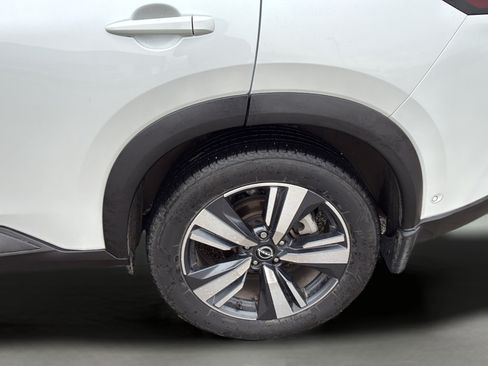 Used 2024 Nissan Rogue SL w/ SL Premium Package FWD image 31