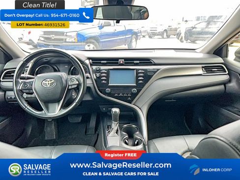 Used 2019 Toyota Camry SE image 12