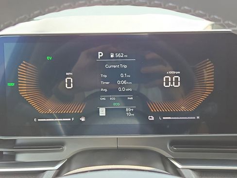 New 2026 Kia Carnival EX image 32