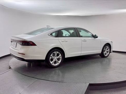 Used 2024 Honda Accord LX image 8