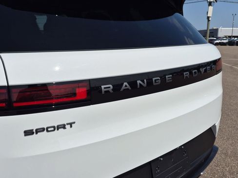 Certified 2025 Land Rover Range Rover Sport SE AWD/4WD image 12