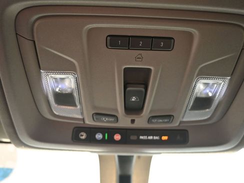 Used 2022 GMC Sierra 3500 SLE w/ SLE Convenience Package image 27