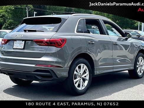 Used 2025 Audi Q3 2.0T Premium w/ Convenience Package AWD/4WD image 2